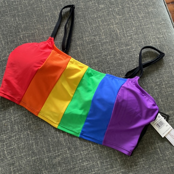 2 For $8 Salt + Cove Colorblock Top - Picture 3 of 4